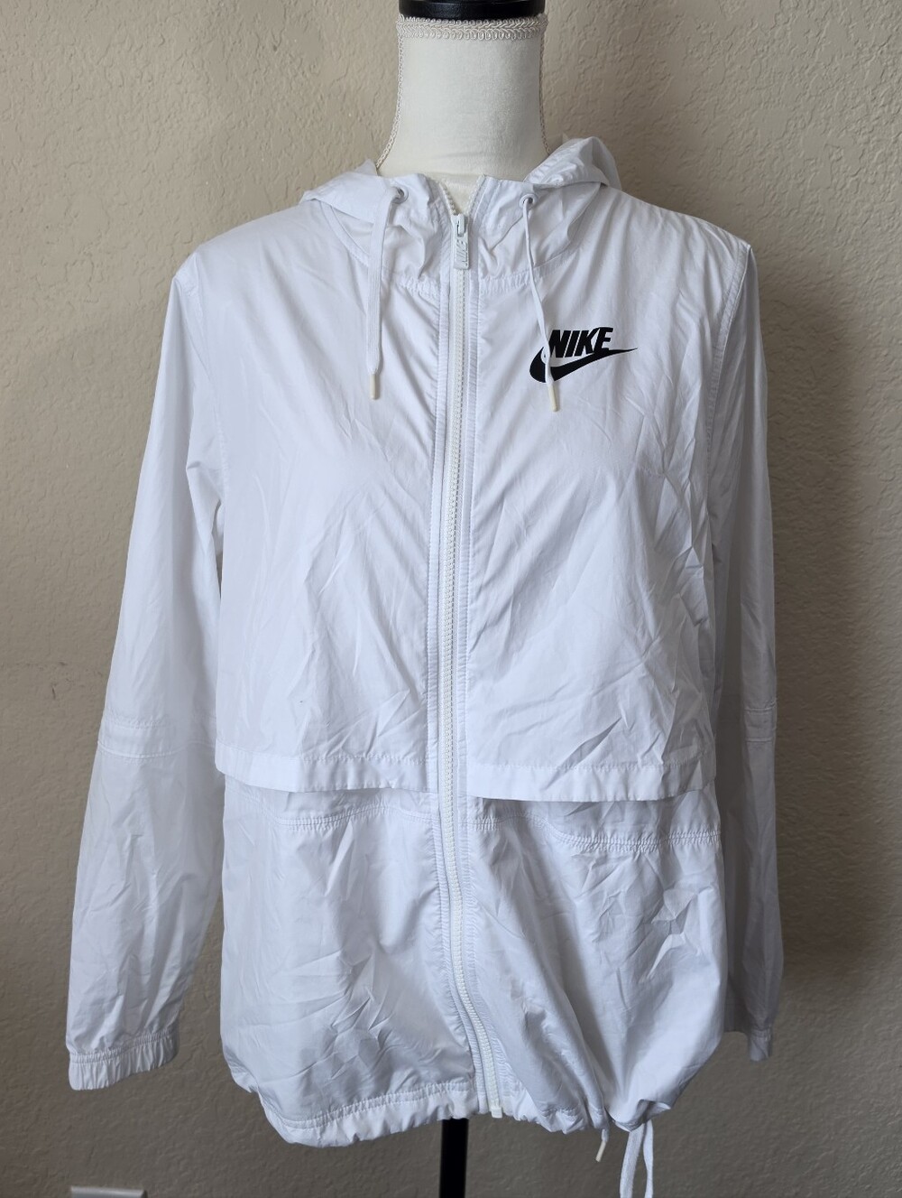 Nike White Essential Windrunner Hooded Jacket Medium